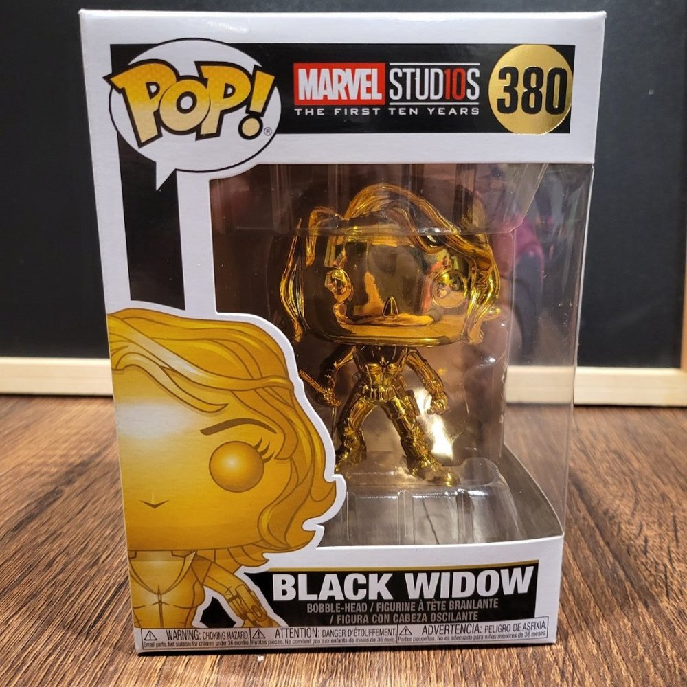 Marvel Studios The First Ten Years Black Widow (Gold Chrome) Funko Pop